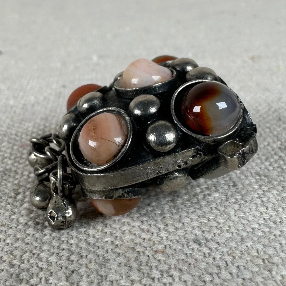 Vintage Silver Tone Agate Stone‎ Poison necklace Amulet Pendant Tibetan Persian